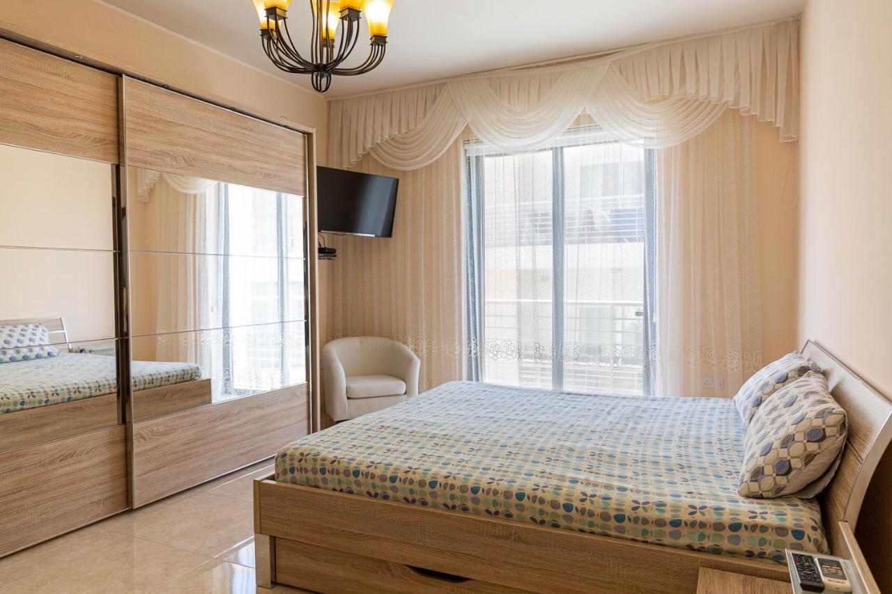 Beautiful Sea View Apartment Sliema Ngoại thất bức ảnh